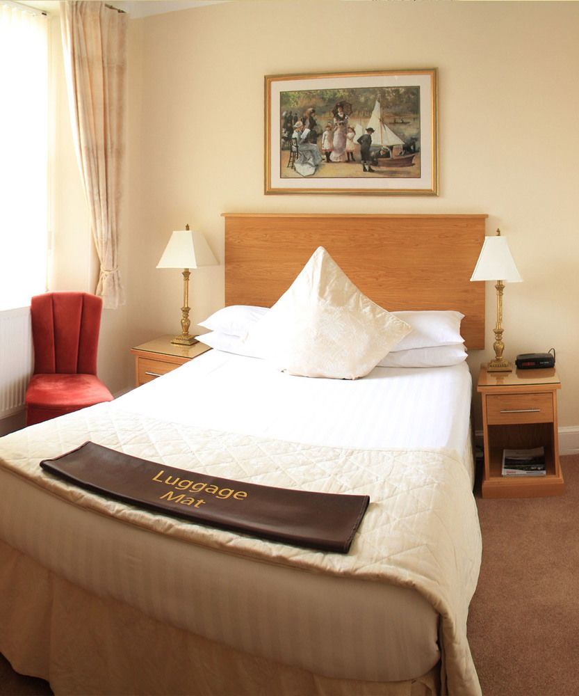 Atholl Villa Guest House 피틀로크리 외부 사진