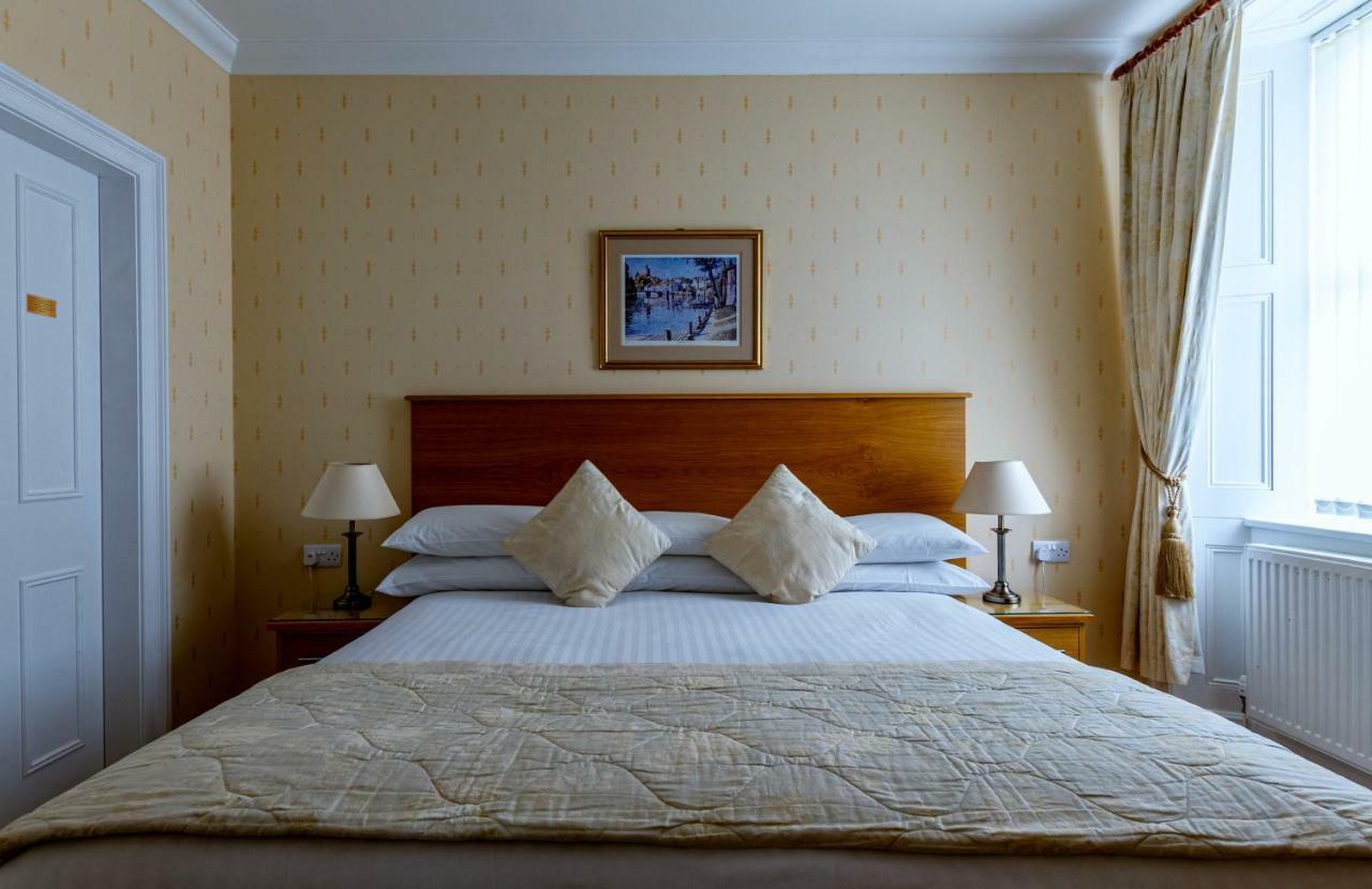 Atholl Villa Guest House 피틀로크리 외부 사진